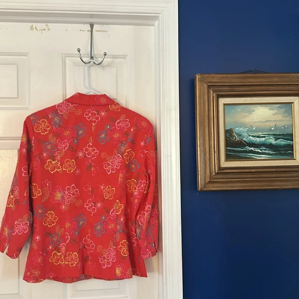Women’s Coldwater Creek Red Floral Embroidered 3/4 sleeves Blazer Size Medium